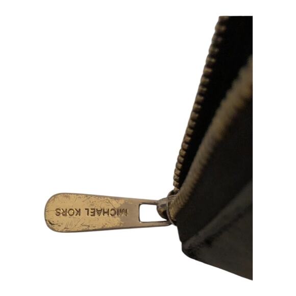 Michael Kors Classic Chic Black Saffiano Leather Zip Wallet Gold Hardware - Picture 11 of 15